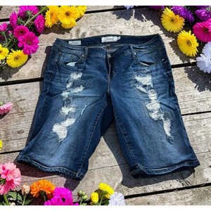 Torrid Boyfriend Denim Jean Shorts Sz 16 Distressed Dark Blue Wash Stretch